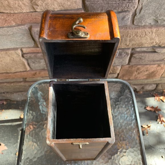 Wine / Liquor Vintage Wooden Bottle Case - Picture 8 of 10